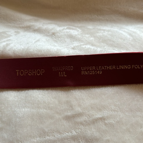 TOPSHOP red snakeskin fur lined belt M/L gold snake buckle - Picture 3 of 3
